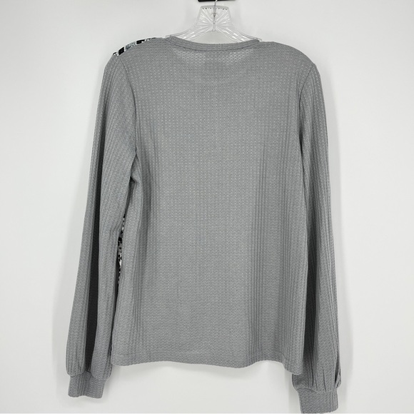 NWT Andthewhy Snakeskin Animal Print Thermal Sleeve Blouse Gray Black Size Small - Picture 7 of 7